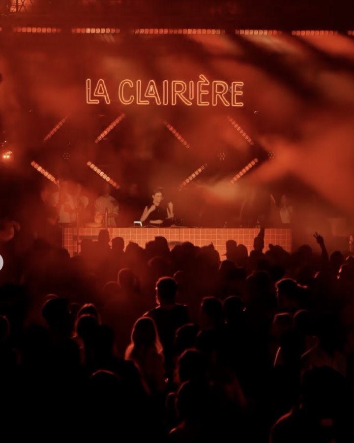 La Clairière, Paris